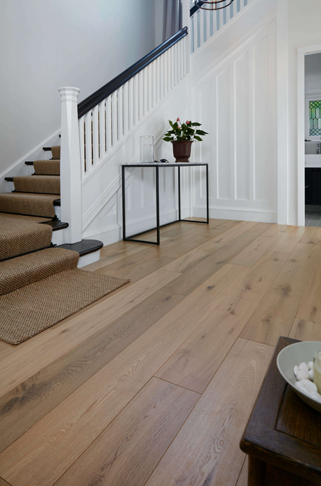 E3157 Premium Straight Board Engineered Oak 15/4mm - Parana